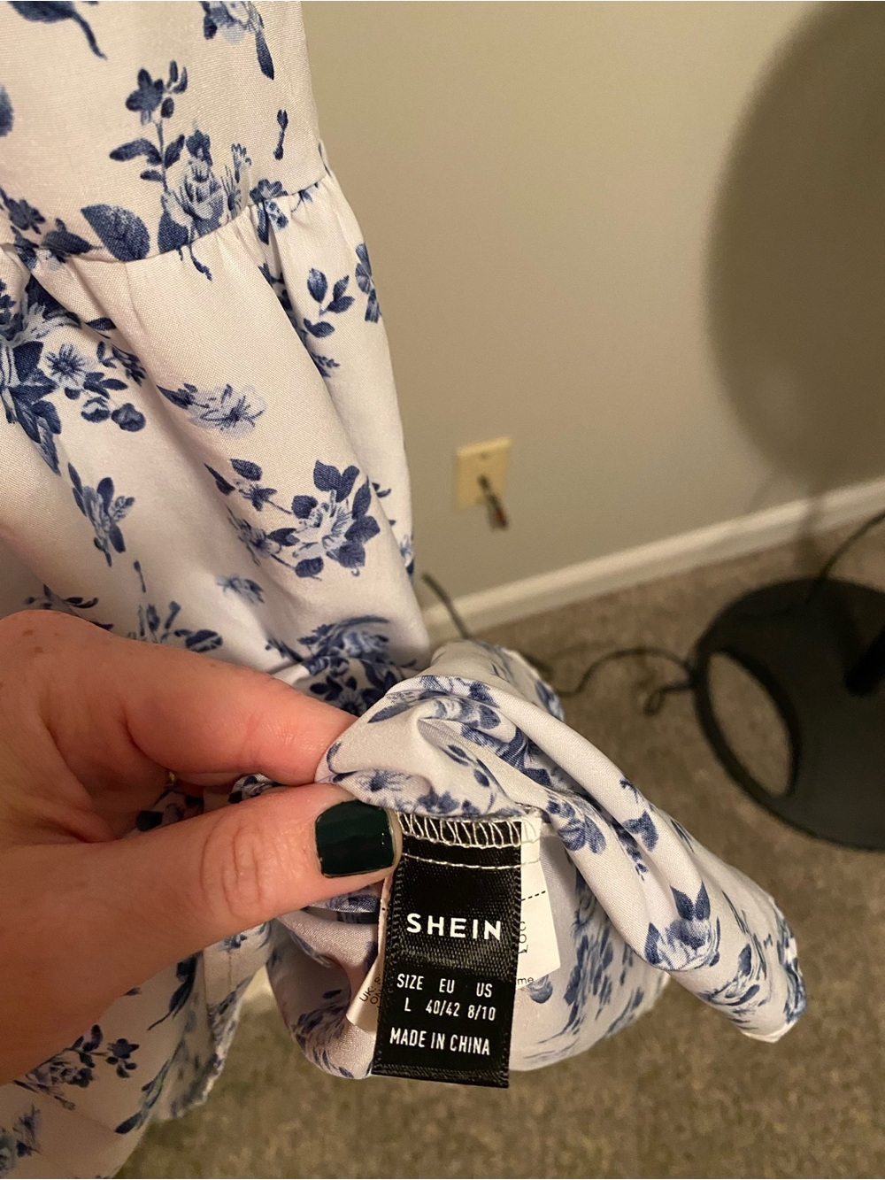 White Dress with Blue Floral Print SHEIN Size Large - Picture 6 of 6